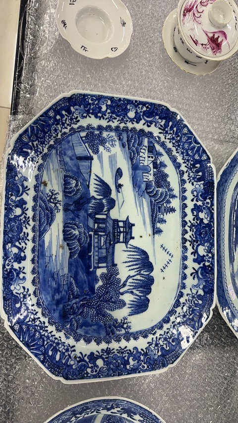 古玩陶瓷清乾隆 青花山水風(fēng)景高士圖八方盤真品鑒賞圖