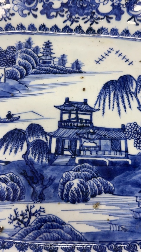 古玩陶瓷清乾隆 青花山水風(fēng)景高士圖八方盤真品鑒賞圖