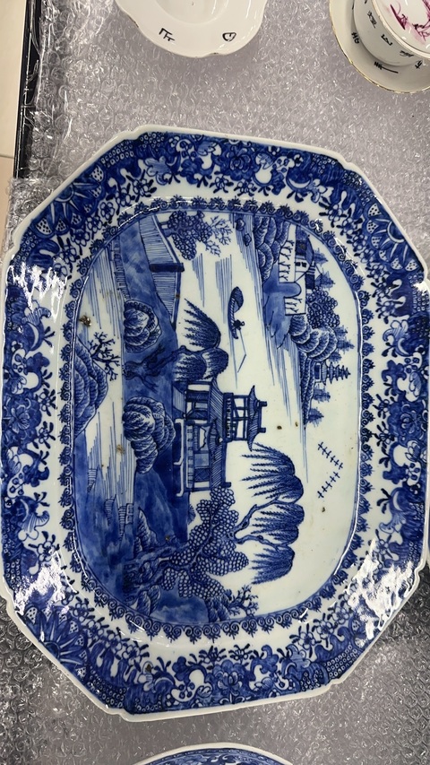 古玩陶瓷清乾隆 青花山水風(fēng)景高士圖八方盤真品鑒賞圖