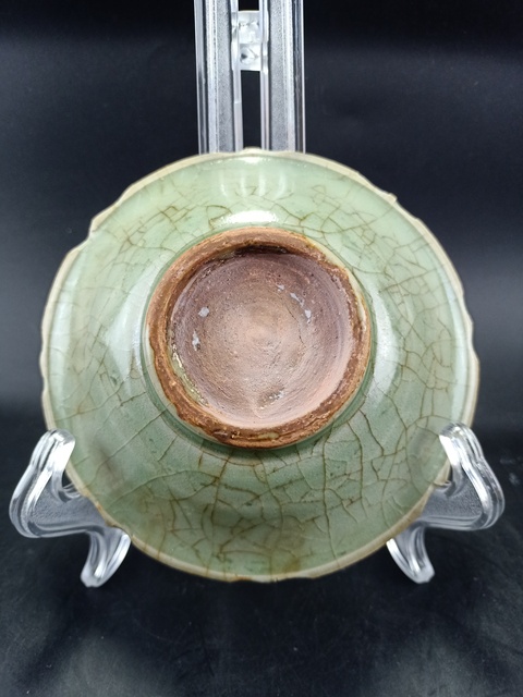 古玩陶瓷【明代】龍泉青瓷刻花葵口洗【文房雅器】【路份高，收藏價值好】拍賣，當前價格0元