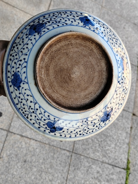 古玩陶瓷清乾隆青花一把蓮紋盤拍賣，當前價格2800元