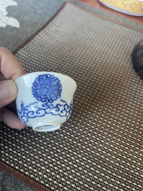 古玩陶瓷青花花卉紋杯真品鑒賞圖