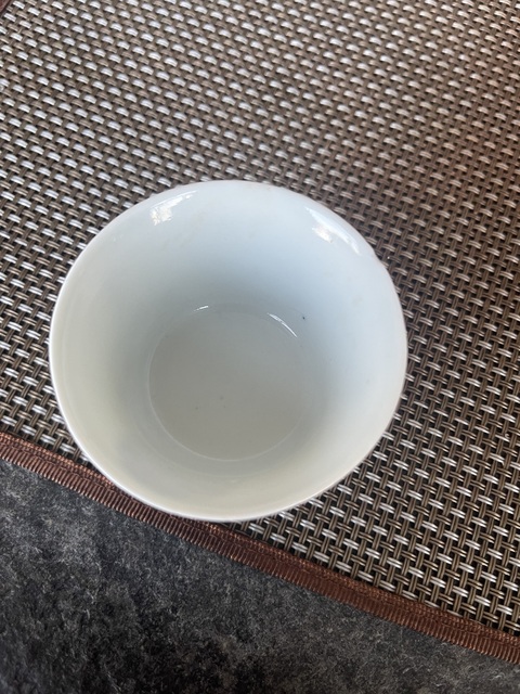 古玩陶瓷青花花卉紋杯真品鑒賞圖