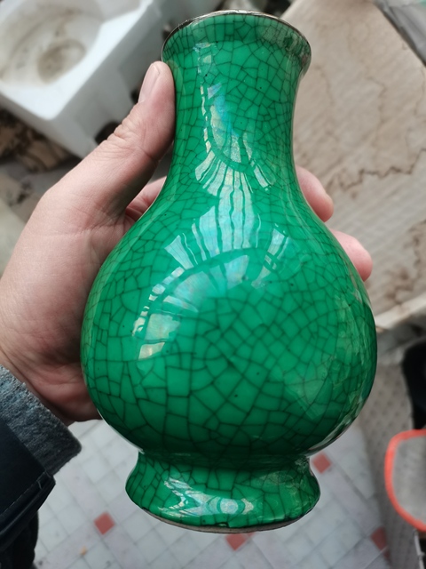 古玩陶瓷綠哥釉瓶真品鑒賞圖