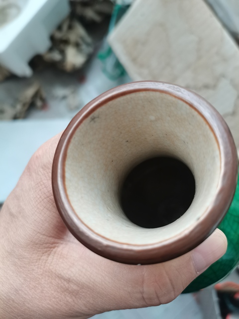 古玩陶瓷綠哥釉瓶真品鑒賞圖