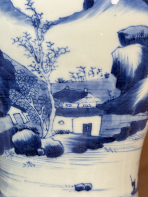 古玩陶瓷人物山水紋青花鳳尾尊真品鑒賞圖