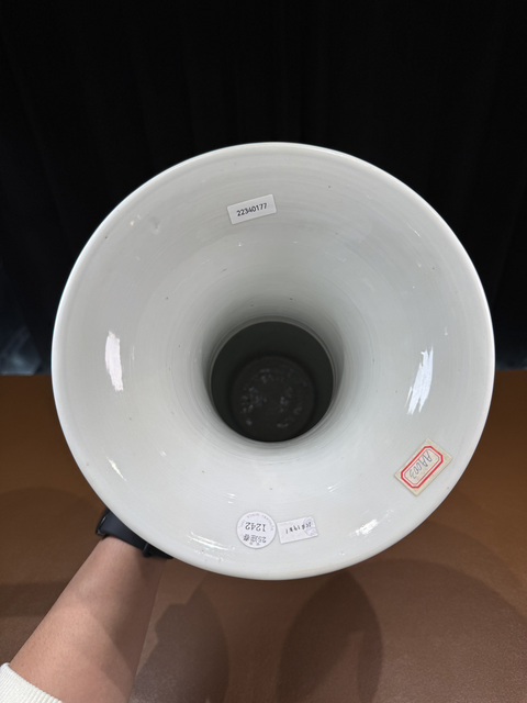 古玩陶瓷人物山水紋青花鳳尾尊真品鑒賞圖