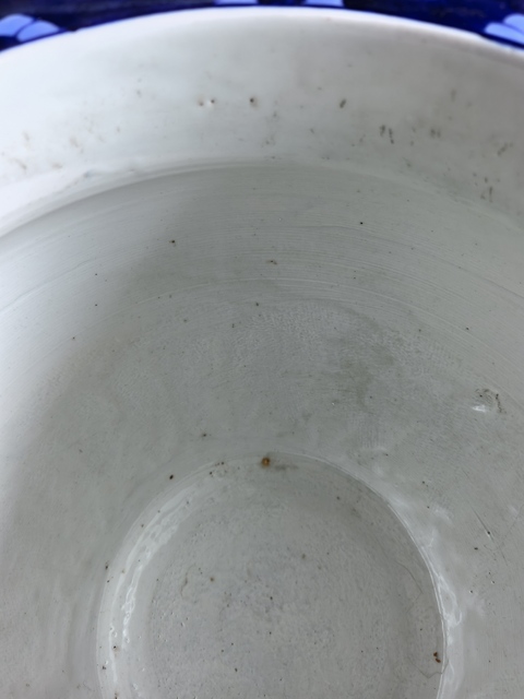 古玩陶瓷山水紋青花缸真品鑒賞圖