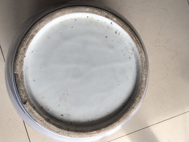 古玩陶瓷山水紋青花缸真品鑒賞圖