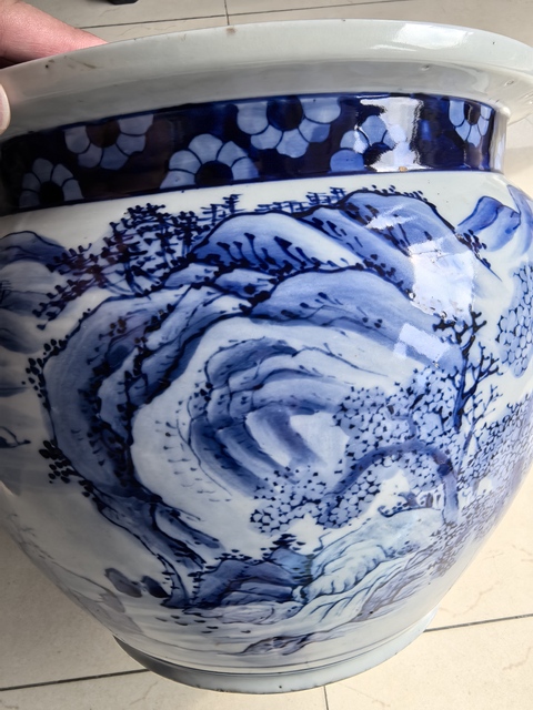 古玩陶瓷山水紋青花缸真品鑒賞圖