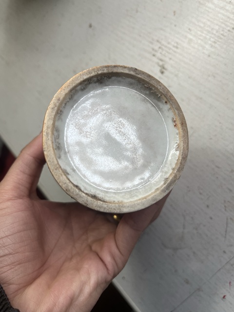 古玩陶瓷粉彩人物筆筒真品鑒賞圖