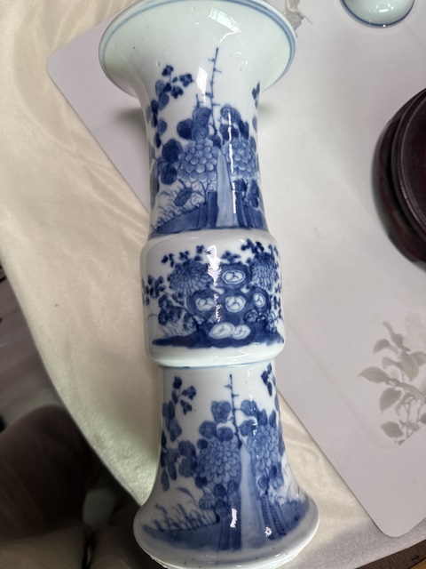 古玩陶瓷青花花觚真品鑒賞圖