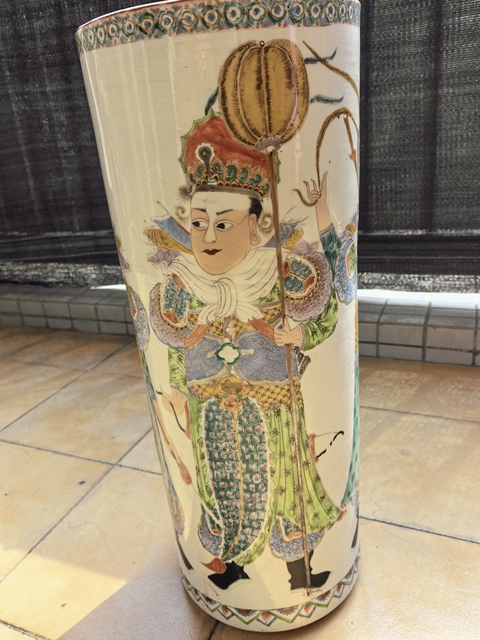 古玩陶瓷人物紋卷筒真品鑒賞圖