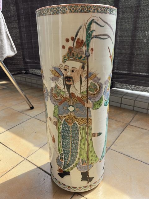 古玩陶瓷人物紋卷筒真品鑒賞圖