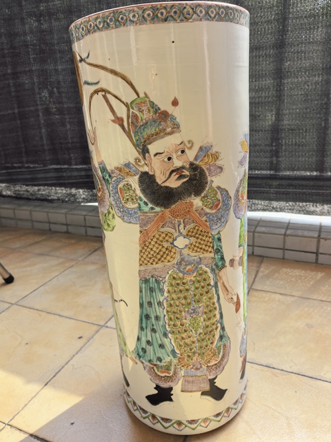 古玩陶瓷人物紋卷筒真品鑒賞圖