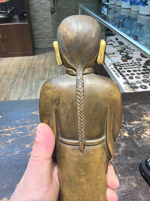 古玩銅器銅人物像真品鑒賞圖