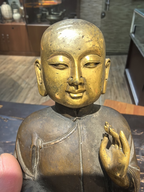 古玩銅器銅人物像真品鑒賞圖