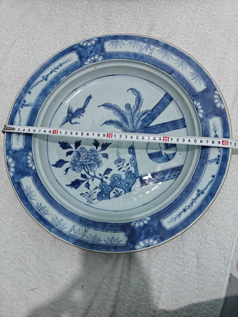 古玩陶瓷庭院鳳凰牡丹紋青花盤真品鑒賞圖