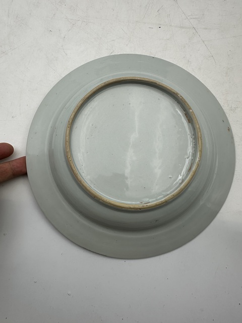 古玩陶瓷花卉紋青花盤真品鑒賞圖