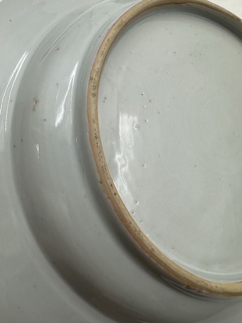 古玩陶瓷花卉紋青花盤真品鑒賞圖