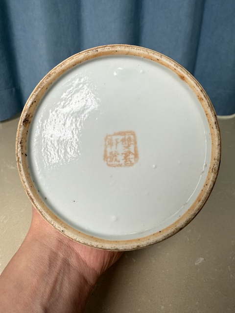 古玩陶瓷粉彩紅樓夢人物帽筒真品鑒賞圖