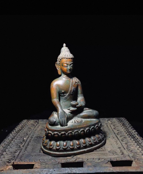 古玩銅器銅釋迦摩尼真品鑒賞圖