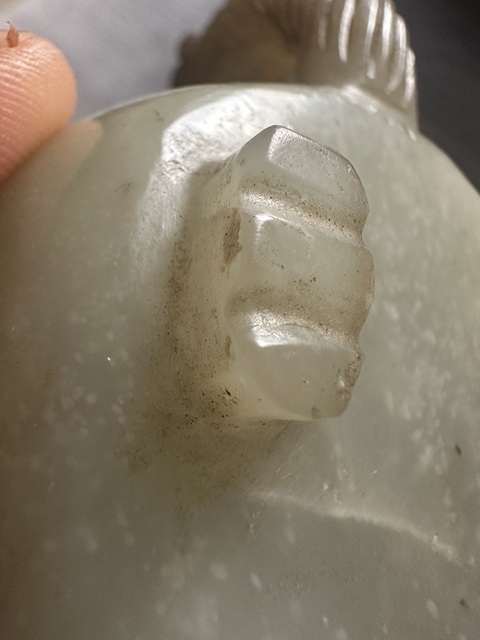 古玩玉器岫玉雕“龍首執杯”真品鑒賞圖