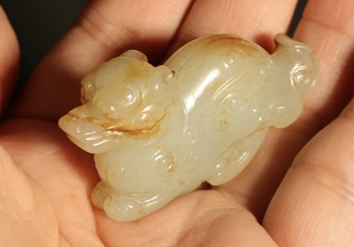 古玩玉器仿古做舊玉獸真品鑒賞圖