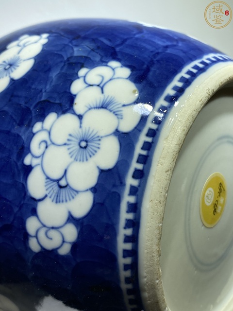 古玩陶瓷晚清青花冰梅罐真品鑒賞圖