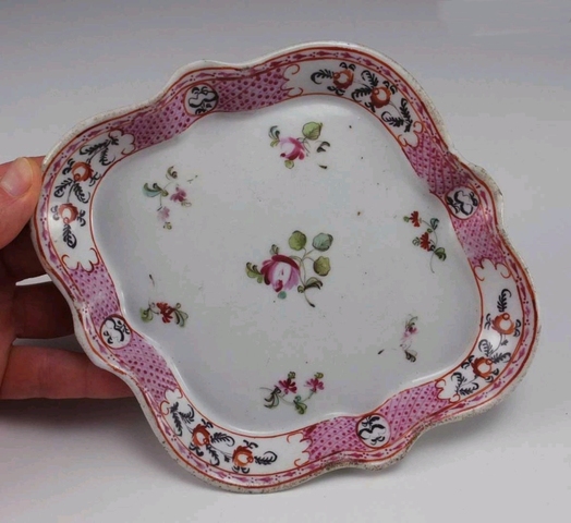 古玩陶瓷廣琺瑯花卉紋盤(pán)真品鑒賞圖