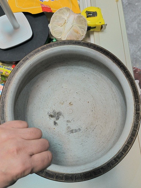 古玩陶瓷龍紋青花鐵銹釉香爐真品鑒賞圖