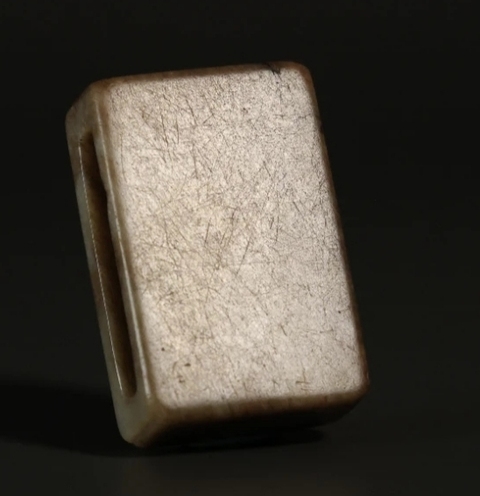 古玩玉器玉帶穿真品鑒賞圖