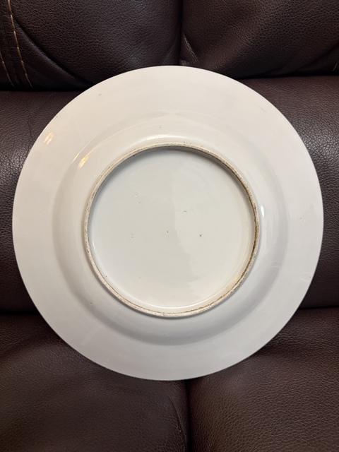 古玩陶瓷松石綠地粉彩瓜蝶盤真品鑒賞圖