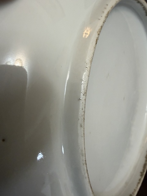 古玩陶瓷松石綠地粉彩瓜蝶盤真品鑒賞圖