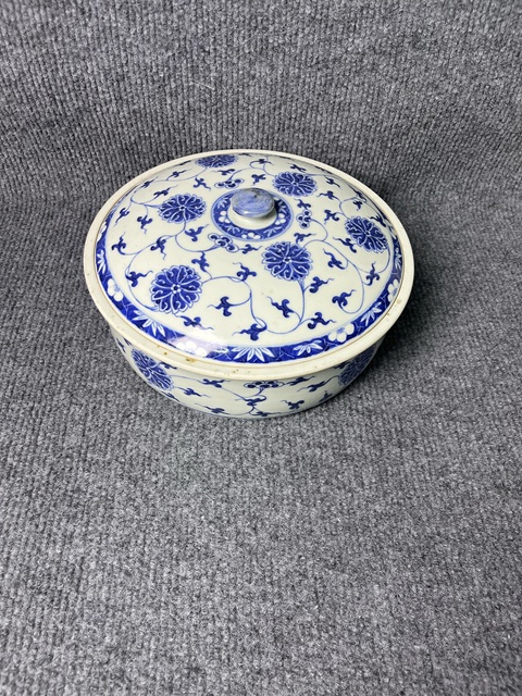 古玩陶瓷青花西番蓮一品大蓋鍋真品鑒賞圖