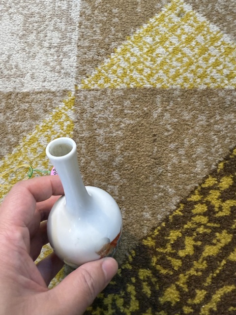 古玩陶瓷人物紋長頸瓶真品鑒賞圖