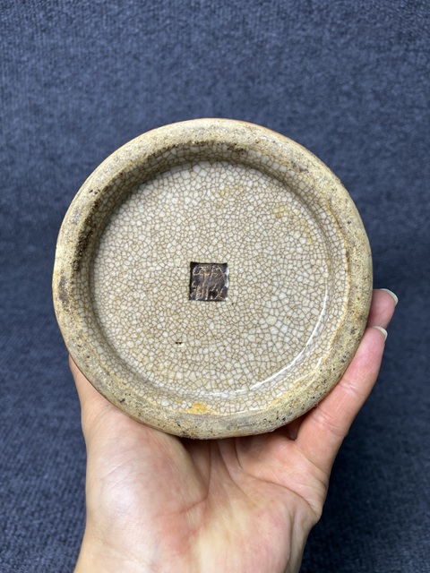 古玩陶瓷哥釉五彩人物故事紋橄欖尊真品鑒賞圖