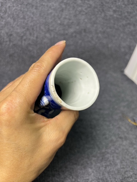 古玩陶瓷冰梅抱月瓶真品鑒賞圖