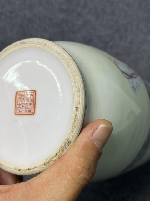 古玩陶瓷粉彩四美圖棒槌瓶真品鑒賞圖