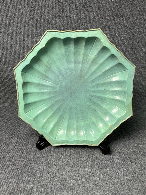 古玩陶瓷爐鈞釉八方大盤真品鑒賞圖