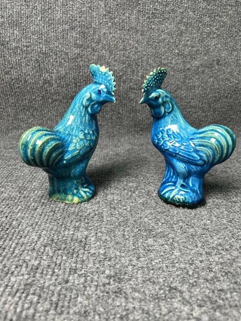 古玩陶瓷孔雀藍釉公雞塑像一對真品鑒賞圖