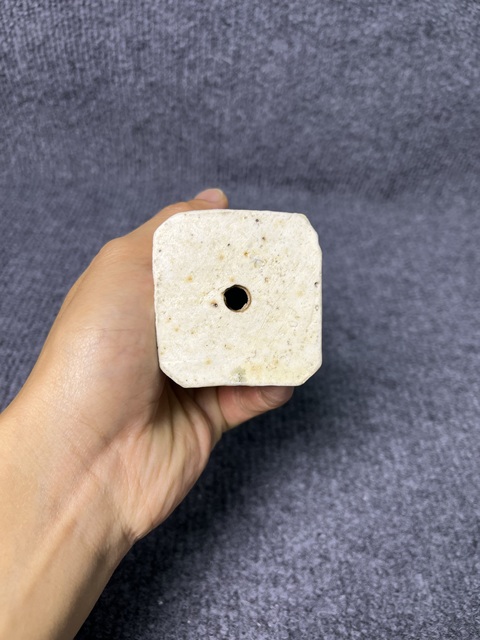 古玩陶瓷德化窯觀音塑像真品鑒賞圖