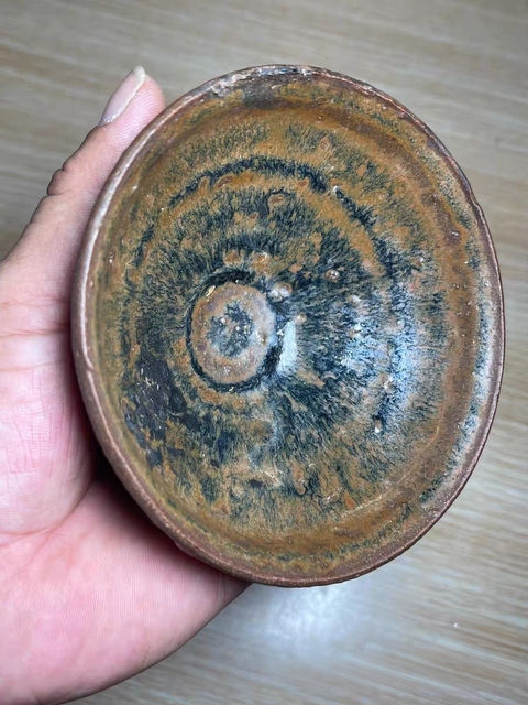 古玩陶瓷建窯兔毫束口盞真品鑒賞圖