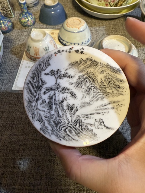 古玩陶瓷創(chuàng)匯墨彩山水人物印盒拍賣，當(dāng)前價(jià)格3888元