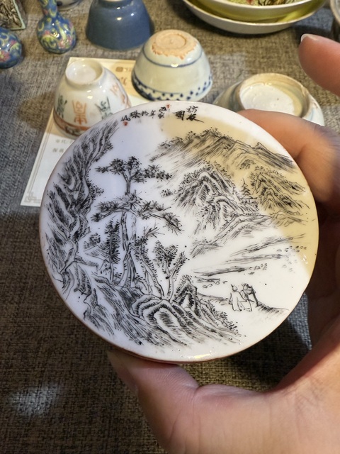 古玩陶瓷創(chuàng)匯墨彩山水人物印盒拍賣，當(dāng)前價(jià)格3888元