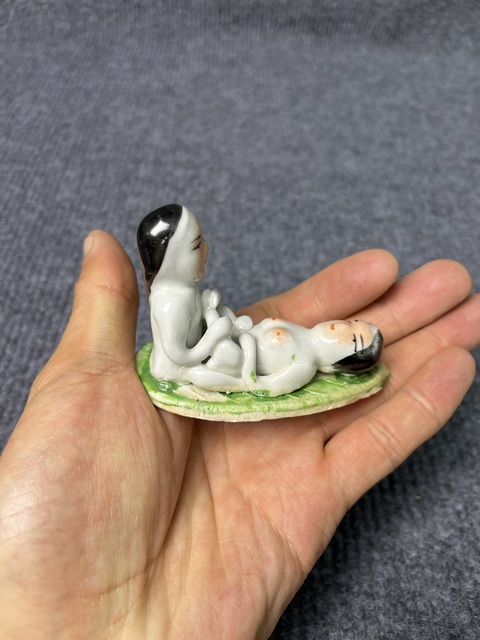 古玩陶瓷春宮塑像拍賣，當前價格666元