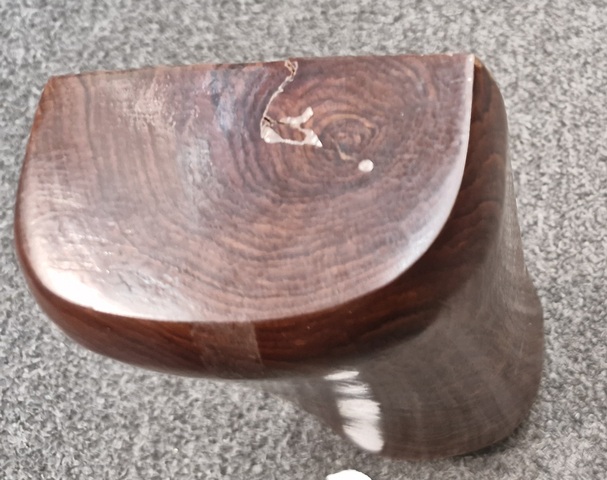 古玩雜項大葉黃花梨木雕刻枕頭真品鑒賞圖