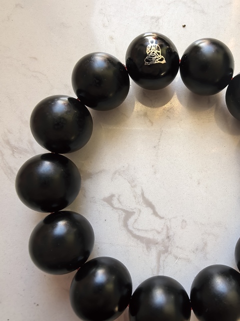 古玩玉器和田玉墨玉手串拍賣(mài)，當(dāng)前價(jià)格2000元