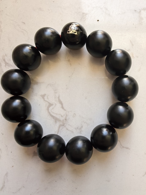 古玩玉器和田玉墨玉手串拍賣(mài)，當(dāng)前價(jià)格2000元