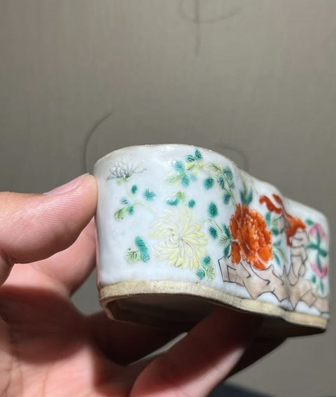 古玩陶瓷晚清粉彩刨花缸真品鑒賞圖